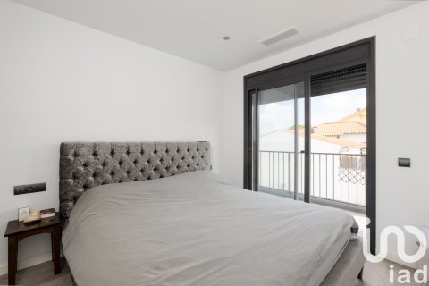 Продажа дома в Премия де Дальт, Барселона, Испания 4 спальни, 229м2 №152851 - фото 15