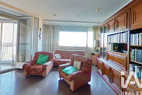 Huoneisto myytävänä Zaragoza, Espanja, 4 makuuhuonetta, 154 m2 No. 152853 - kuva 2