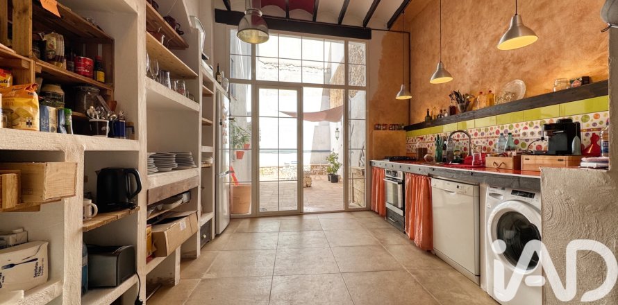 House in Pego, Alicante, Spain 5 bedrooms, 288 sq.m. No. 152855