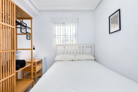 Kamienica w Cabo Roig, Alicante, Hiszpania 3 sypialnie, 105 mkw. nr 147644 – zdjęcie 27