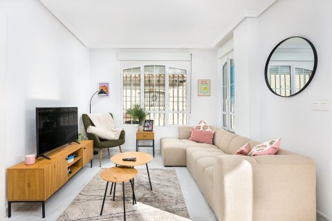 Kamienica w Cabo Roig, Alicante, Hiszpania 3 sypialnie, 105 mkw. nr 147644 – zdjęcie 21