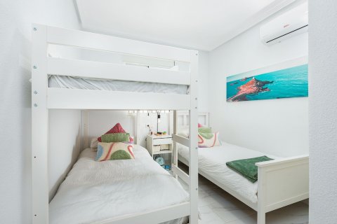 Kamienica w Cabo Roig, Alicante, Hiszpania 3 sypialnie, 105 mkw. nr 147644 – zdjęcie 4