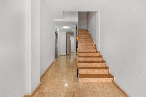 Apartment à vendre à Torrevieja, Alicante, Espagne, 4 chambres,  No. 147643 - photo 26