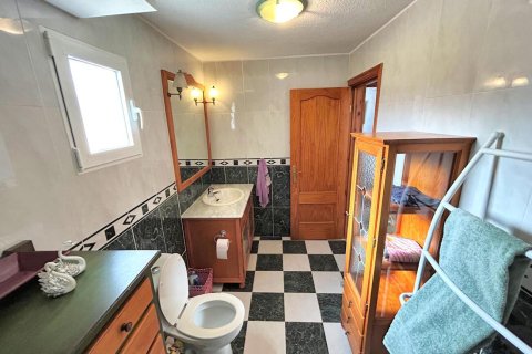 Townhouse for sale in Villamartin, Alicante, Spain 4 bedrooms,  No. 147645 - photo 19