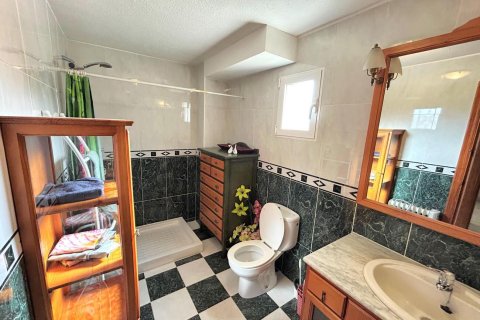 Townhouse for sale in Villamartin, Alicante, Spain 4 bedrooms,  No. 147645 - photo 18