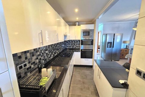 Townhouse for sale in Villamartin, Alicante, Spain 4 bedrooms,  No. 147645 - photo 6