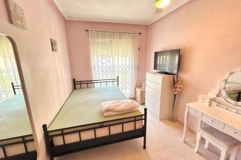 Townhouse for sale in Villamartin, Alicante, Spain 4 bedrooms,  No. 147645 - photo 15