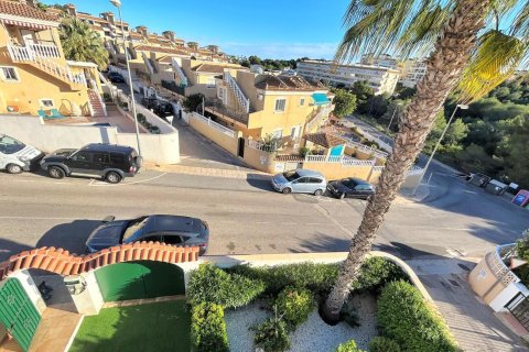 Townhouse for sale in Villamartin, Alicante, Spain 4 bedrooms,  No. 147645 - photo 4