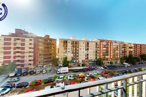 Apartment à vendre à Valencia, Espagne, 4 chambres, 81 m2 No. 147640 - photo 19