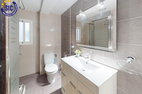 Apartment à vendre à Valencia, Espagne, 4 chambres, 81 m2 No. 147640 - photo 12