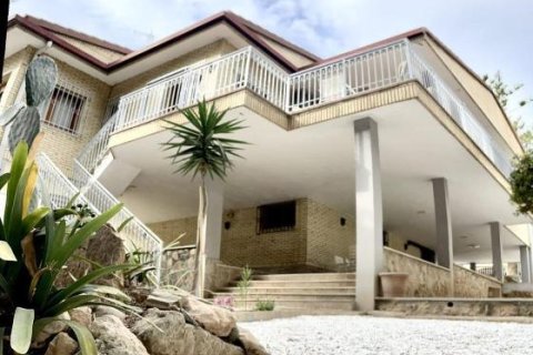 Huvila Dehesa De Campoamor, Alicante, Espanja 4 makuuhuonetta, 328 m2 No. 179580