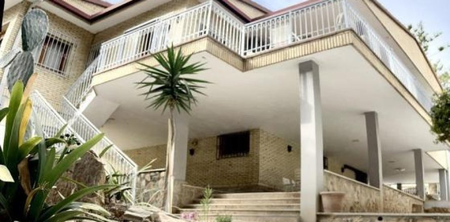 Huvila Dehesa De Campoamor, Alicante, Espanja 4 makuuhuonetta, 328 m2 No. 179580