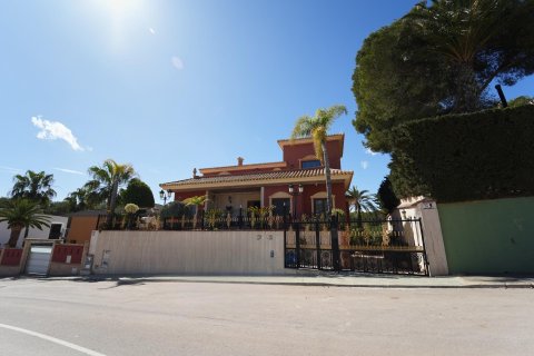 Willa w Dehesa De Campoamor, Alicante, Hiszpania 8 sypialni, 734 mkw. nr 179571