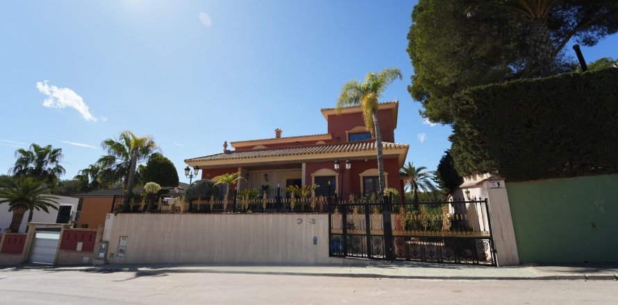Willa w Dehesa De Campoamor, Alicante, Hiszpania 8 sypialni, 734 mkw. nr 179571