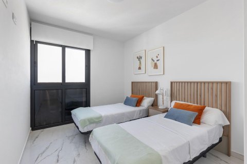 Apartamento en venta en Playa Flamenca II, Alicante, España 2 dormitorios, 75 m2 No. 179579 - foto 22