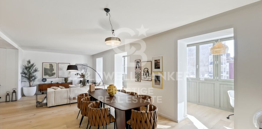 Ático en Barcelona, España 2 dormitorios, 146 m2 No. 160296