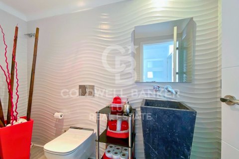 Villa for sale in Empuriabrava, Girona, Spain 4 bedrooms, 370 sq.m. No. 160297 - photo 28