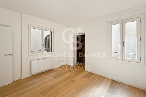 Продажа пентхауса в Барселона, Испания 3 спальни, 219м2 №160295 - фото 27