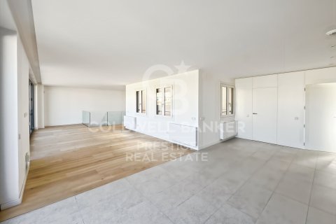 Продажа пентхауса в Барселона, Испания 3 спальни, 219м2 №160295 - фото 4