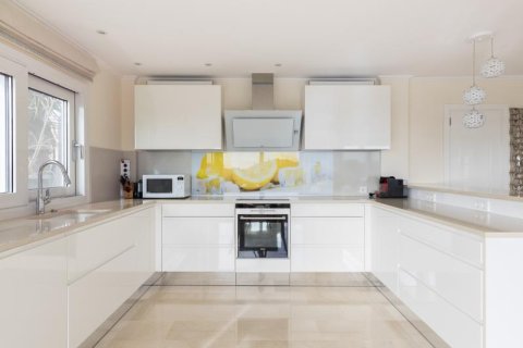 Villa en venta en Mallorca, España 3 dormitorios, 374 m2 No. 147342 - foto 6