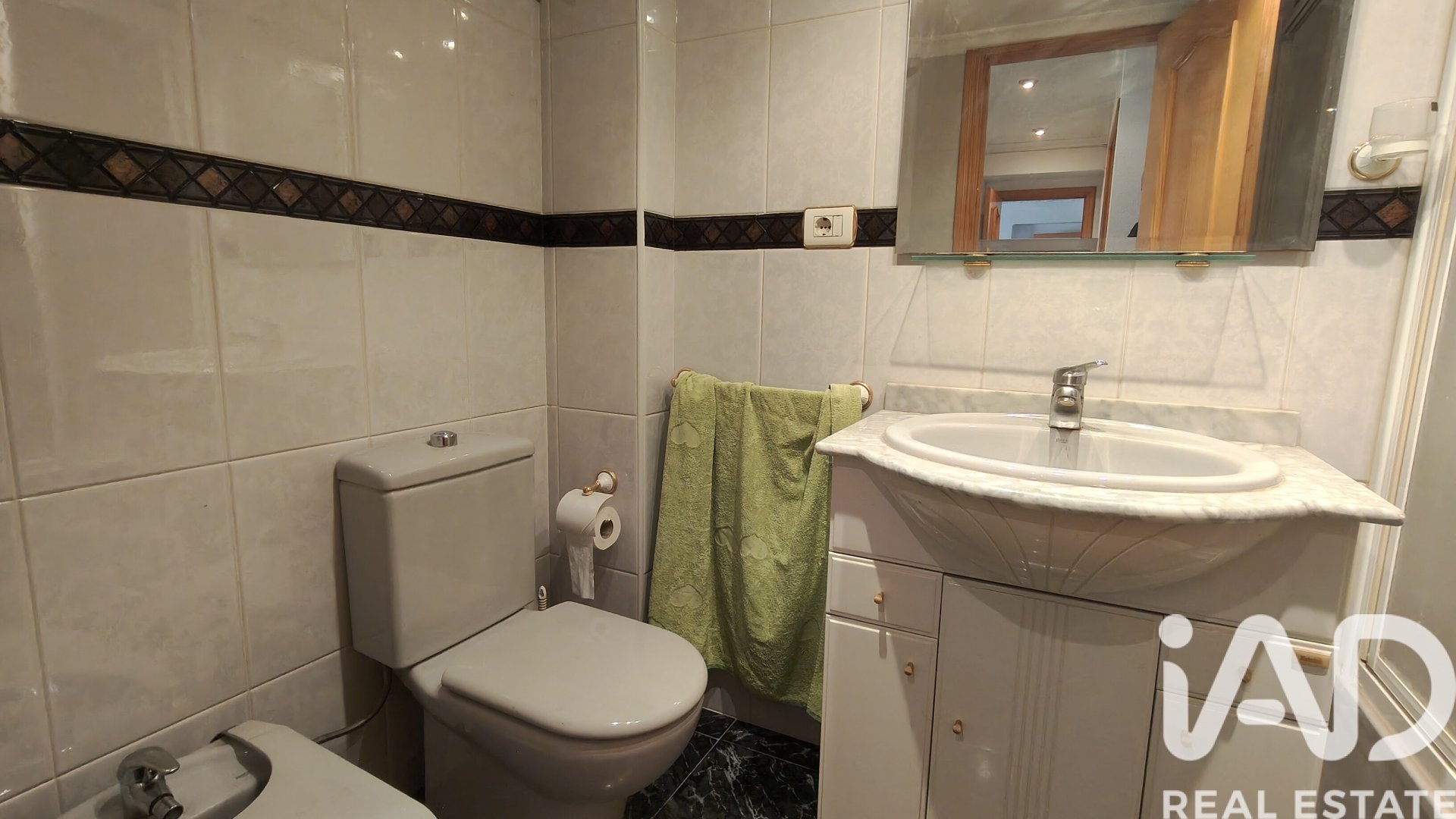 Apartamento en Castellón de la Plana, Castellón, España 4 dormitorios, 103 m2 No. 185488