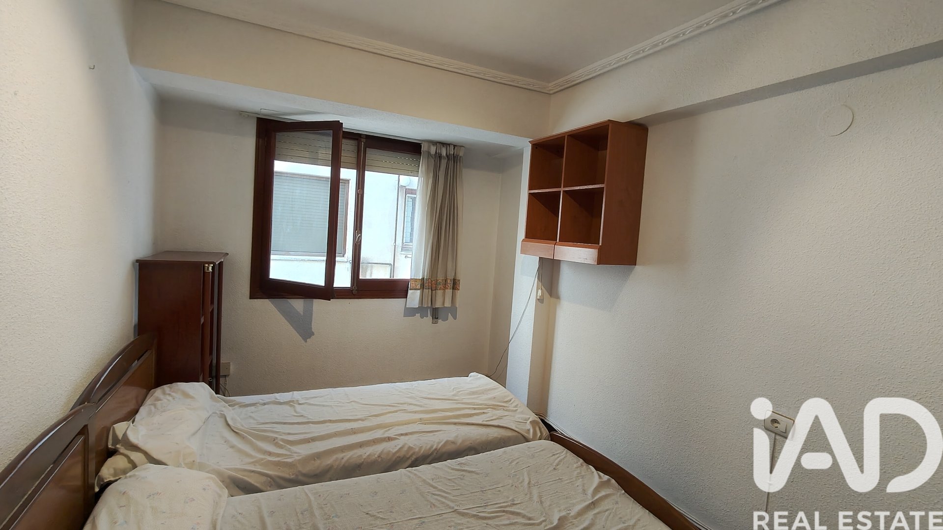 Apartamento en Castellón de la Plana, Castellón, España 4 dormitorios, 103 m2 No. 185488