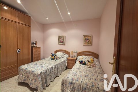 Townhouse for sale in Albesa, Lleida, Spain 4 bedrooms, 186 sq.m. No. 185490 - photo 26