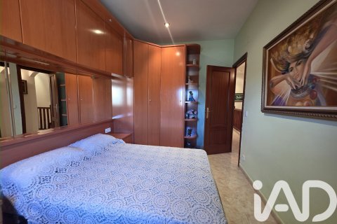 Townhouse for sale in Albesa, Lleida, Spain 4 bedrooms, 186 sq.m. No. 185490 - photo 30