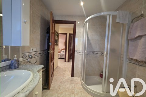 Townhouse for sale in Albesa, Lleida, Spain 4 bedrooms, 186 sq.m. No. 185490 - photo 29