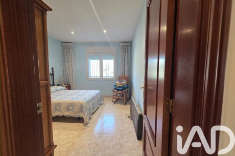 Townhouse for sale in Albesa, Lleida, Spain 4 bedrooms, 186 sq.m. No. 185490 - photo 23