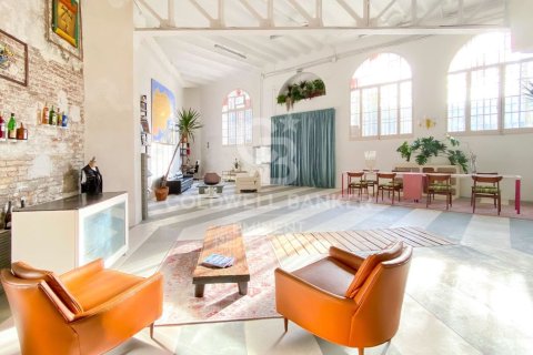 House for sale in Barcelona, Spain 4 bedrooms, 408 sq.m. No. 160171 - photo 23