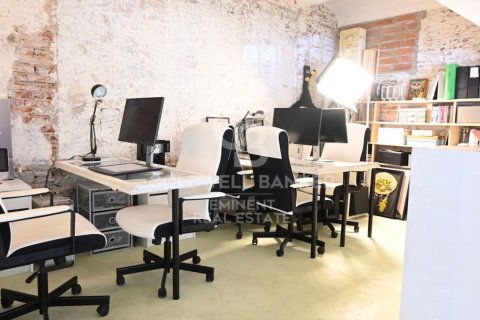 House for sale in Barcelona, Spain 4 bedrooms, 408 sq.m. No. 160171 - photo 17