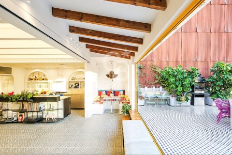 House for sale in Barcelona, Spain 4 bedrooms, 408 sq.m. No. 160171 - photo 10