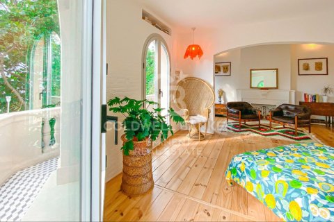 House for sale in Barcelona, Spain 4 bedrooms, 408 sq.m. No. 160171 - photo 21