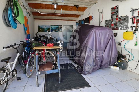 Dom w Empuriabrava, Girona, Hiszpania 5 sypialni, 279 mkw. nr 160170 – zdjęcie 24