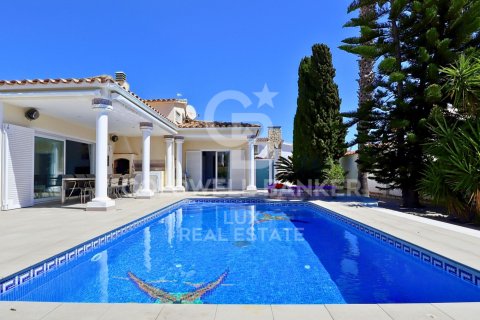 House in Empuriabrava, Girona, Spain 5 bedrooms, 279 sq.m. No. 160170