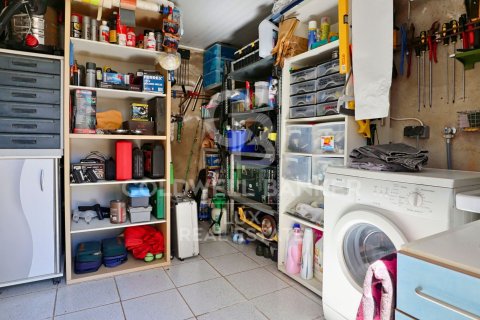 House for sale in Empuriabrava, Girona, Spain 5 bedrooms, 279 sq.m. No. 160170 - photo 29