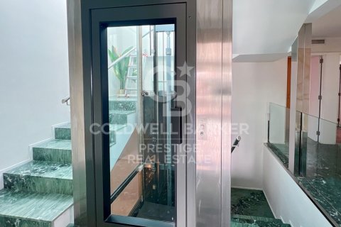 Takvåning till salu i Barcelona, Spanien 5 sovrum, 312 kvm. Nr. 160169 - foto 7