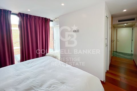 Takvåning till salu i Barcelona, Spanien 5 sovrum, 312 kvm. Nr. 160169 - foto 13