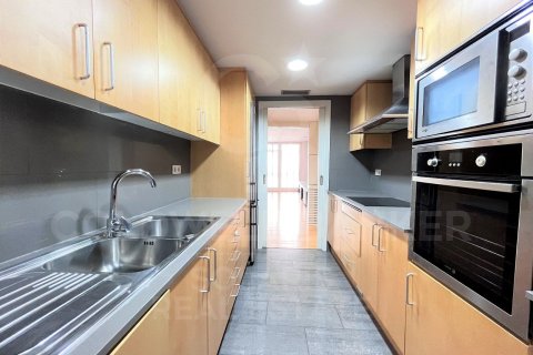 Appartamento in vendita a Barcelona, Spagna 3 camere da letto, 126 mq. N° 160168 - foto 10