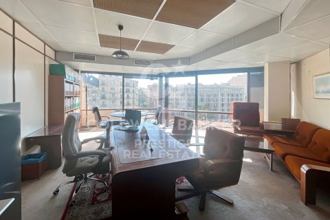 Ofiss pārdošanā Barcelona, Spānijā 253 m2 Nr. 160166 - attēls 9