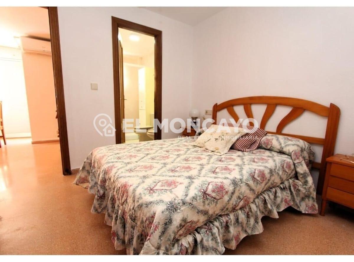 Apartment in Guardamar del Segura, Alicante, Spain 1 bedroom, 49 sq.m. No. 183740