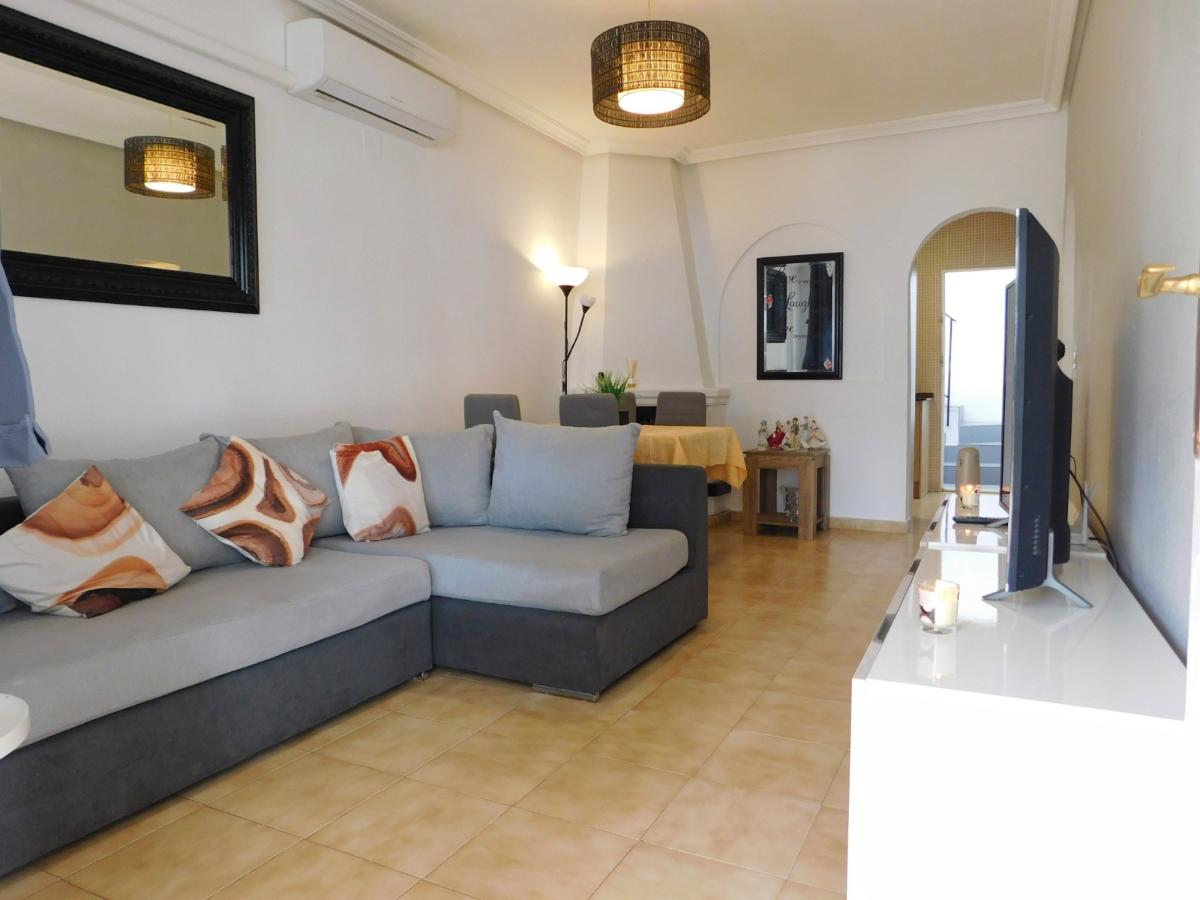 Villetta a schiera a Alicante, Spagna 2 camere da letto, 71 mq. N° 183738