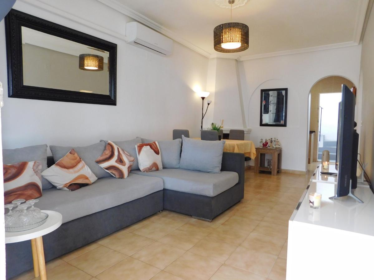 Villetta a schiera a Alicante, Spagna 2 camere da letto, 71 mq. N° 183738