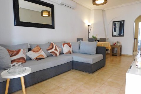 Townhouse for sale in Alicante, Spain 2 bedrooms, 71 sq.m. No. 183738 - photo 2