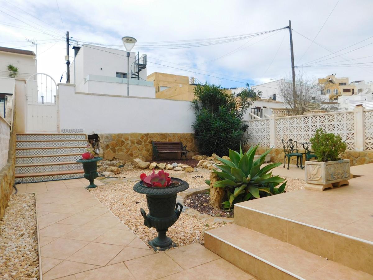 Villetta a schiera a Alicante, Spagna 2 camere da letto, 71 mq. N° 183738