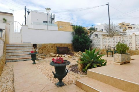 Townhouse for sale in Alicante, Spain 2 bedrooms, 71 sq.m. No. 183738 - photo 5
