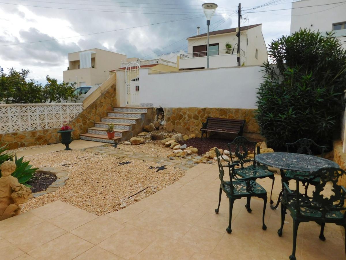 Villetta a schiera a Alicante, Spagna 2 camere da letto, 71 mq. N° 183738