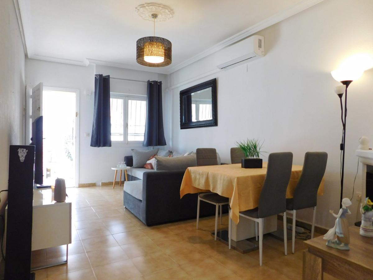 Villetta a schiera a Alicante, Spagna 2 camere da letto, 71 mq. N° 183738