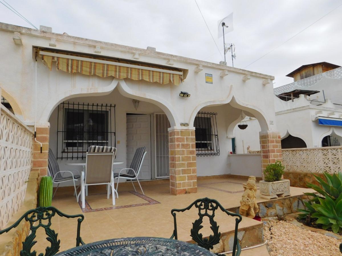 Villetta a schiera a Alicante, Spagna 2 camere da letto, 71 mq. N° 183738